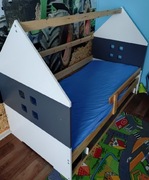 Łóżko 80x160 z materacem 