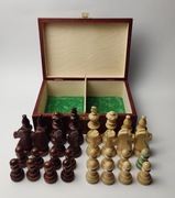 Duży zestaw szachowy - w drewnianym wyściełanym pudełku