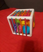 Fat Brain Toys elastyczna kostka i sorter InnyBin