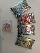 Pokemon paczki z kartami 
