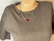 Naszyjnik z czerwonym sercem
