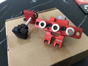 Urządzenie do montażu korpusów meblowych