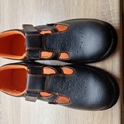 Buty robocze z podnoskami Urgent 45