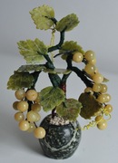 Drzewko winogronowe z kamienia jadeit bonsai