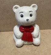 skarbonka biały miś dla dziewczyny z Krupówek prl