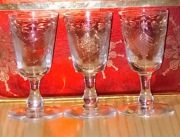 Vintage 3 kryształowe grawerowane kieliszki do likieru Edynburgh Cristal. P