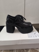 Buty platforma obcas  r.38 goth lolita lakierki 