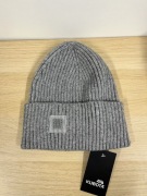 Kubota szara miękka czapka zimowa beanie nowa