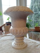 Marmur ogrodowa waza - tzw. Medici