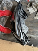 Lampa lewa LED uszkodzona kompletna