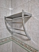 Półka łazienkowa metalowa.