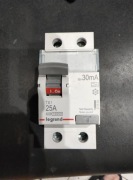 Wyłącznik różnicowoprądowy Legrand TX3 25A 30ma 411559