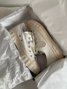 beżowe buty MISBHV army sneaker low 