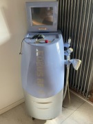 Urządzenie Focus RF+ do liftingu twarzy i ciała