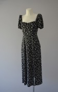 & Other Stories długa czarna sukienka z rozcięciem stokrotki 34 XS