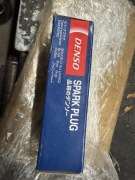 4 szt. Świeca zapłonowa Denso U27ESRN (odpowiednik NGK CR9E )