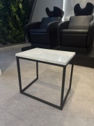 Stolik kawowy wzór marmur carrara 45 x 33 cm, 42 cm wysokości 