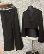 Garnitur damski czarny uniwersalny biust 95