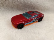 Samochodzik hot wheels torque screw 