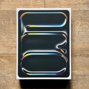 Apple iPad Pro 13" M4 512GB + etui Apple Smart Folio