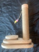 Drapak dla kota drewniany