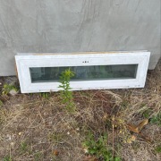 Okno 3szybowe  PCV 126 x 38 uchylane