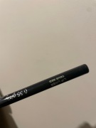 Avon Glimmerstick Lip Liner True Red – konturówka do ust NOWA