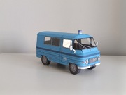 Policja radiowóz niebieski Żuk A07 FSO kultowe samochody PRL samochód