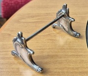 Zabytkowe koziołki pod sztućce