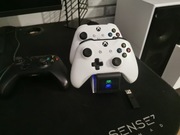 3 pady xbox one + ładowarka 3 akumulator i adapter
