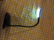 Lampka biurkowa na baterie 