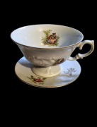 Piękna porcanowa filiżanka ze spodkiem (40)