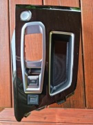 Peugeot 3008 ramka 9815049277