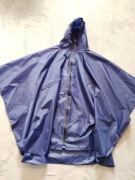 Peleryna turystyczna trekkingowa rowerowa