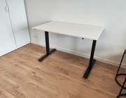 Biurko regulowane Ikea Trotten, 120x70 cm