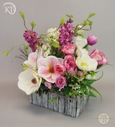 Stroik na grób , Wiązanka na cmentarz, Dekoracja, Magnolie i Tulipany