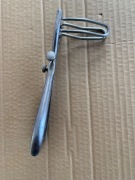 Retraktor rozwieracz chirurgiczny z regulacją 