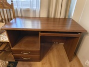 Biurko z szufladami 