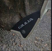 Nakładki na progi Alfa Romeo Giulia – wzmocnienie i ochrona!