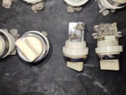 Przełączniki panelowe 2 pozycyjne