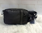 nowa tommy hilfiger tech essential crossbody czarna torebka listonoszka