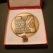 Medal - 25 lat pracy w dziennikarstwie proj. W. Kowalik / lata 80-te