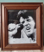 Elvis Presley, zdjęcie w drewnianej ramie ze szklem