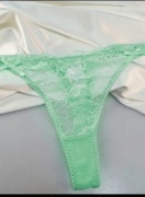 Stringi damskie 