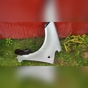 PRAWY BŁOTNIK MITSUBISHI COLT 2008r. SREBRNY