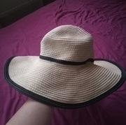 Kapelusz przeciwsłoneczny letni Diverse unisize stan bdb beż + czarny