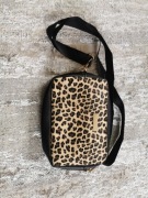 Na Mikołaja Torebka panterka cross body