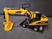 Duża Koparka z ruchomą łyżką, ruchomy lemiesz i podpory