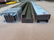 Prowadnice rolet zewnętrznych z odsadzeniem 2cm długość 119cm brązowe NOWE