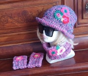 Szydelkowe komplety z mitenkami 